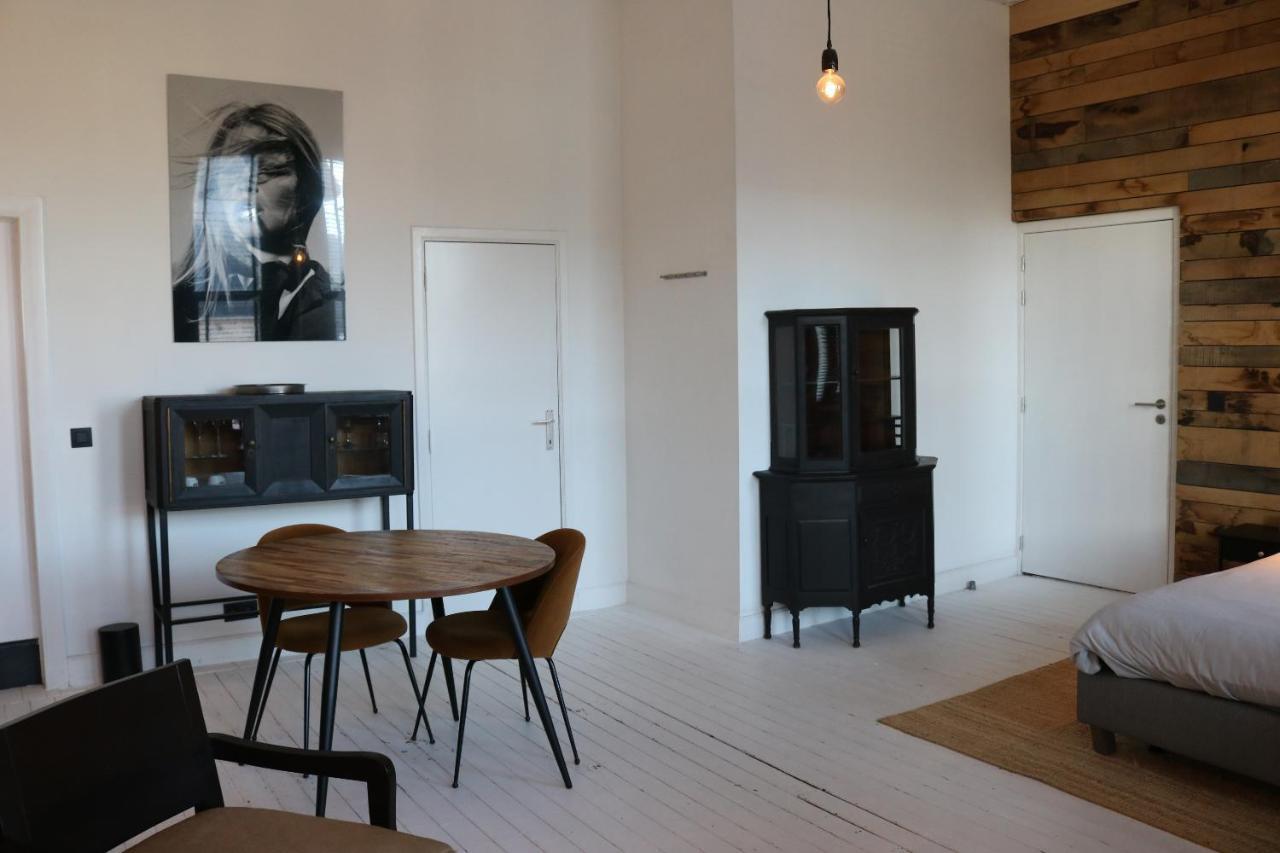 Bed and Breakfast Peter House Нивель Экстерьер фото
