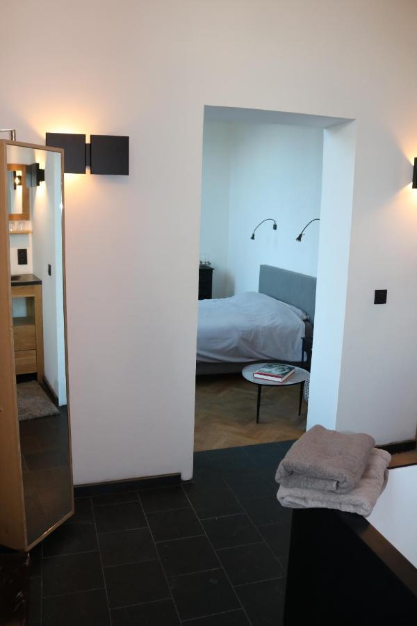 Bed and Breakfast Peter House Нивель Экстерьер фото